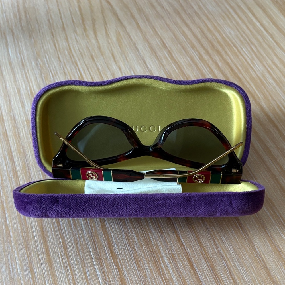 Gucci Brown Cat-Eye Sunglasses - Picture 6 of 7